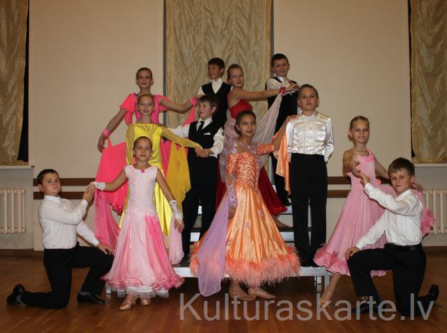 Sporta deju kolektīvs Vizbulīte 2